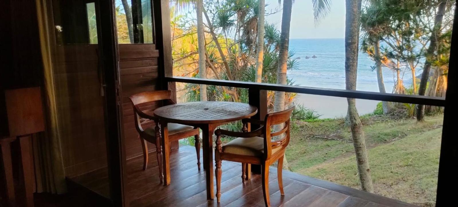 Gajah Mina Beach Resort Selemadeg  Extérieur photo