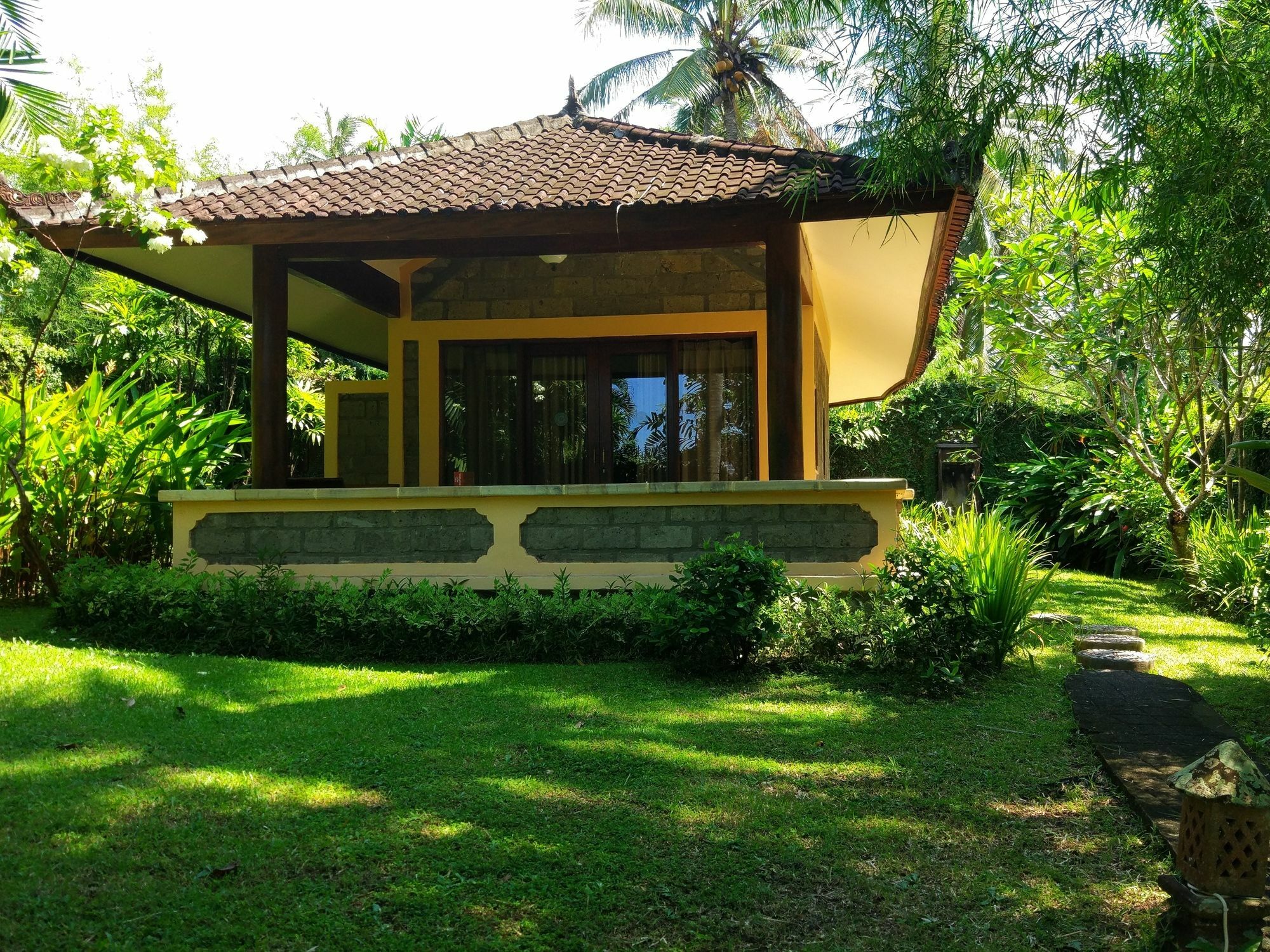 Gajah Mina Beach Resort Selemadeg  Extérieur photo