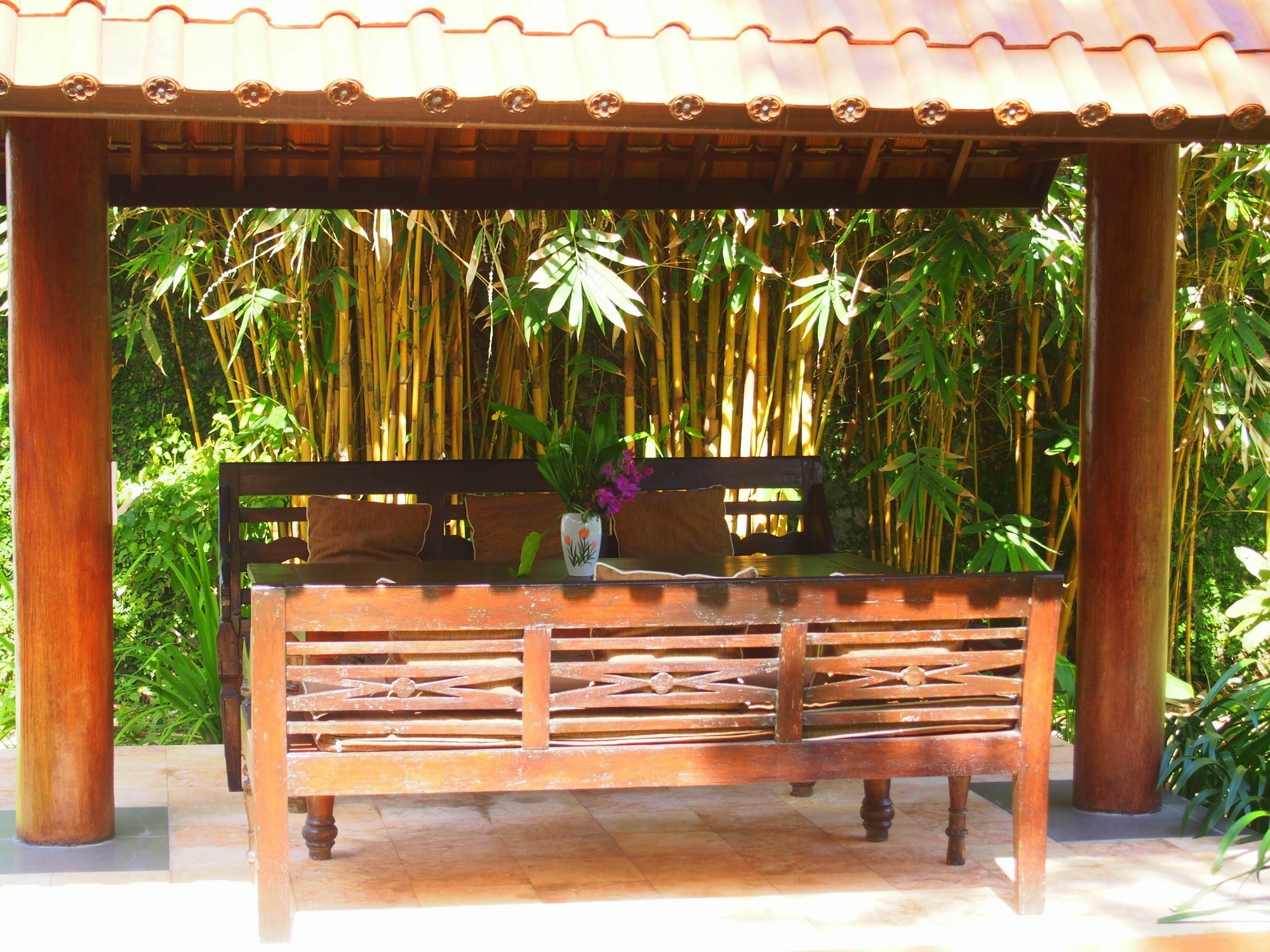 Gajah Mina Beach Resort Selemadeg  Extérieur photo