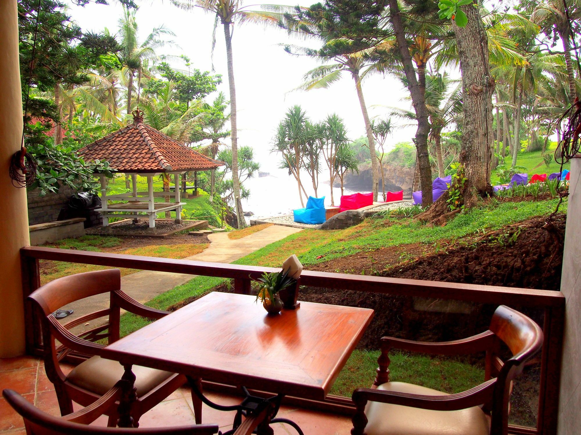 Gajah Mina Beach Resort Selemadeg  Extérieur photo
